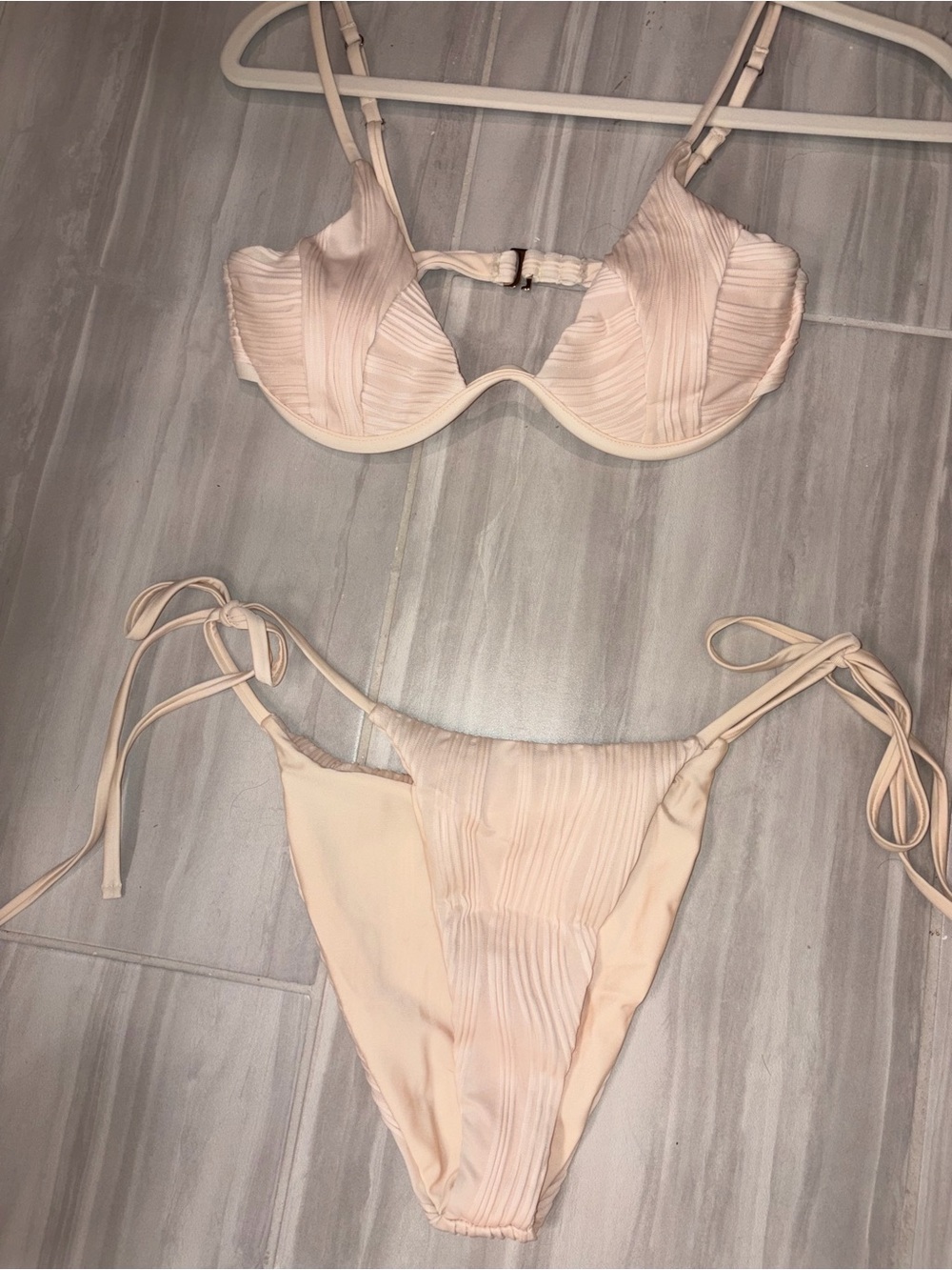 NWT | Zaful Cream Bikini Set | Size Small